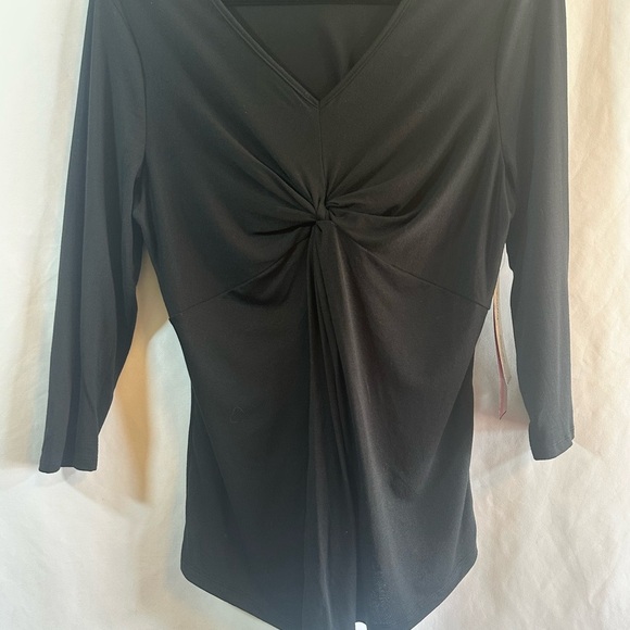 NWT Indigo Rose Maternity Black V-Neck Women's Top - Picture 2 of 8